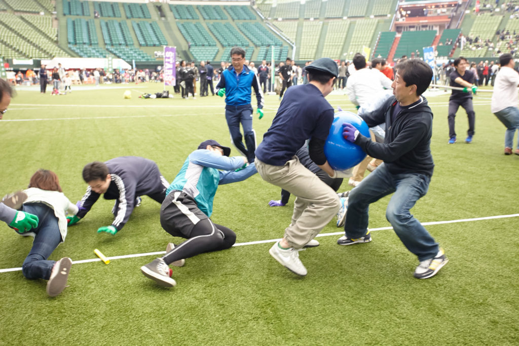 社内運動会　運動会　球場　ドーム　イベント