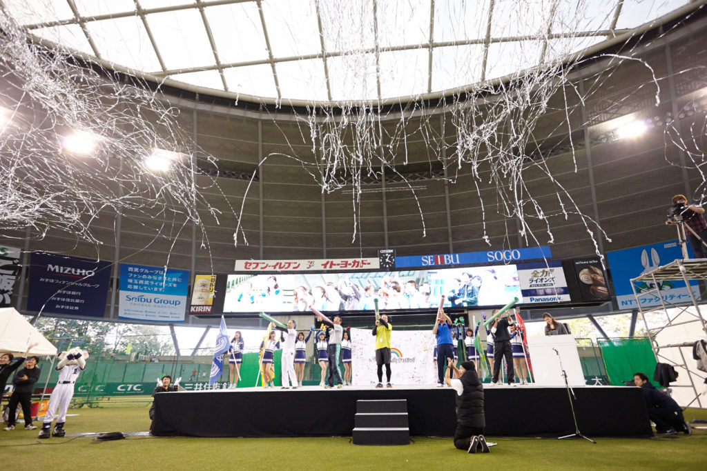 社内運動会　運動会　球場　ドーム　イベント