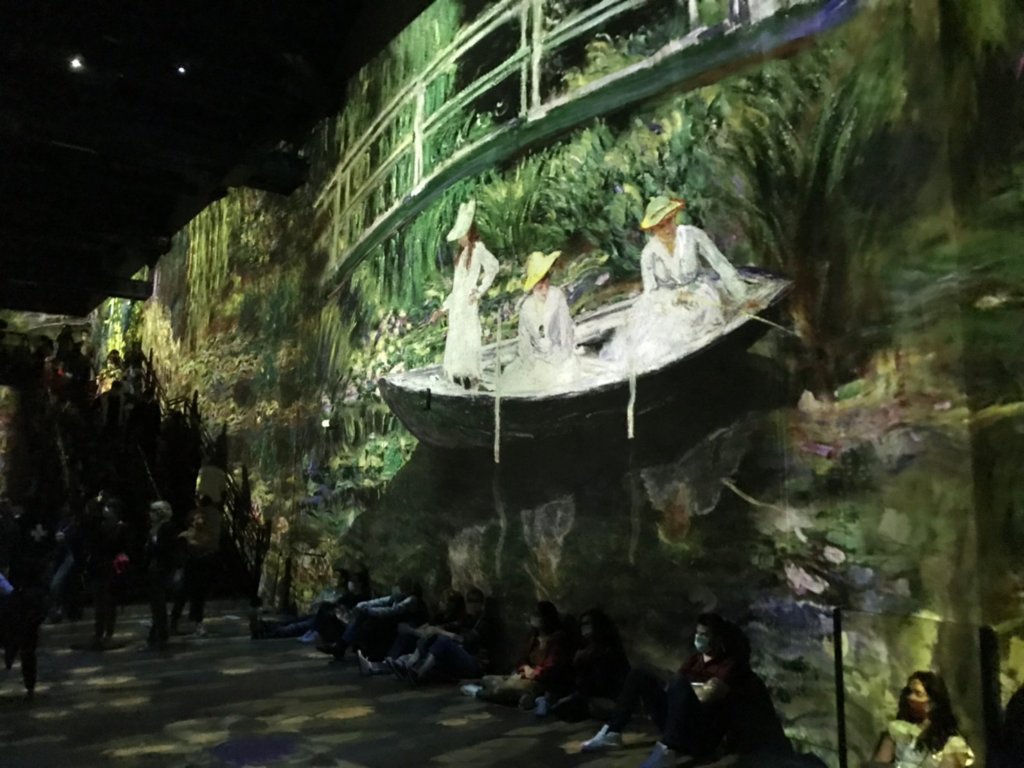 L’ATELIER DES LUMIÈRES、アトリエ・デ・ルミエール、パリ、デジタルアート、美術館