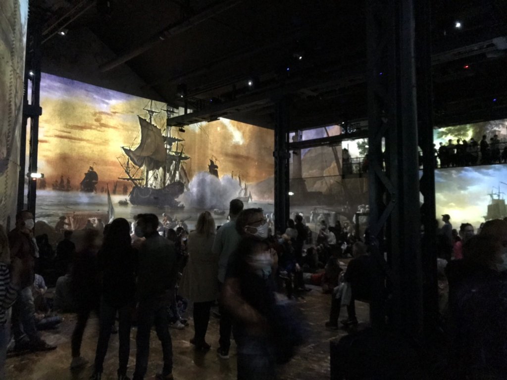 L’ATELIER DES LUMIÈRES、アトリエ・デ・ルミエール、パリ、デジタルアート、美術館