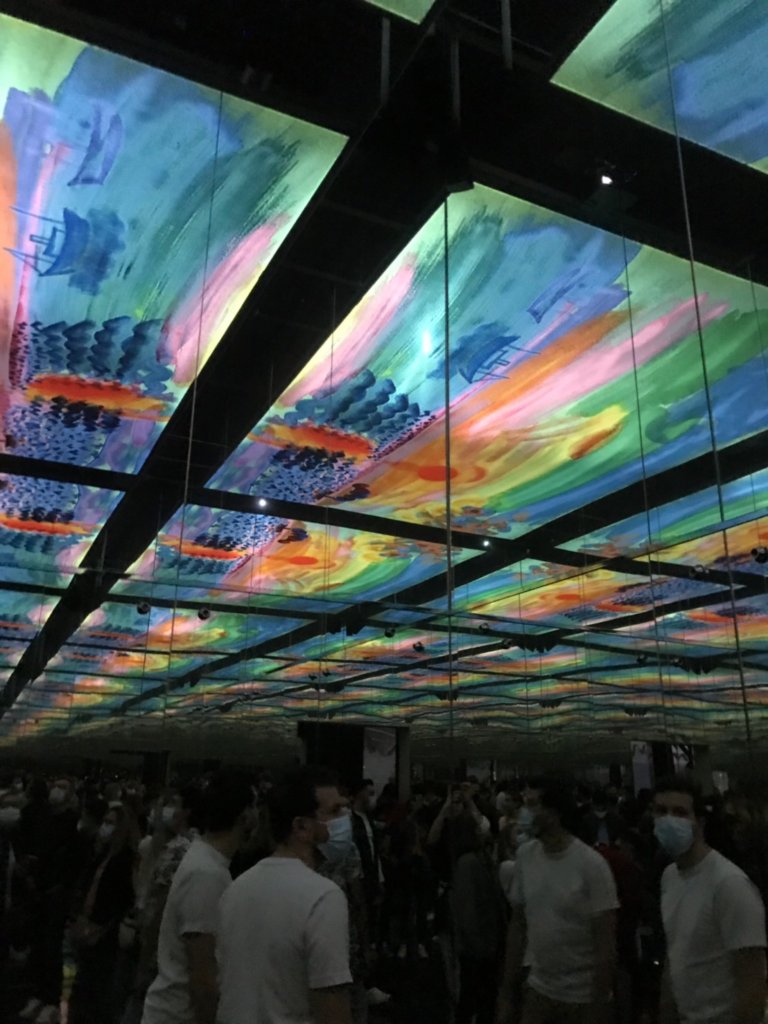 L’ATELIER DES LUMIÈRES、アトリエ・デ・ルミエール、パリ、デジタルアート、美術館