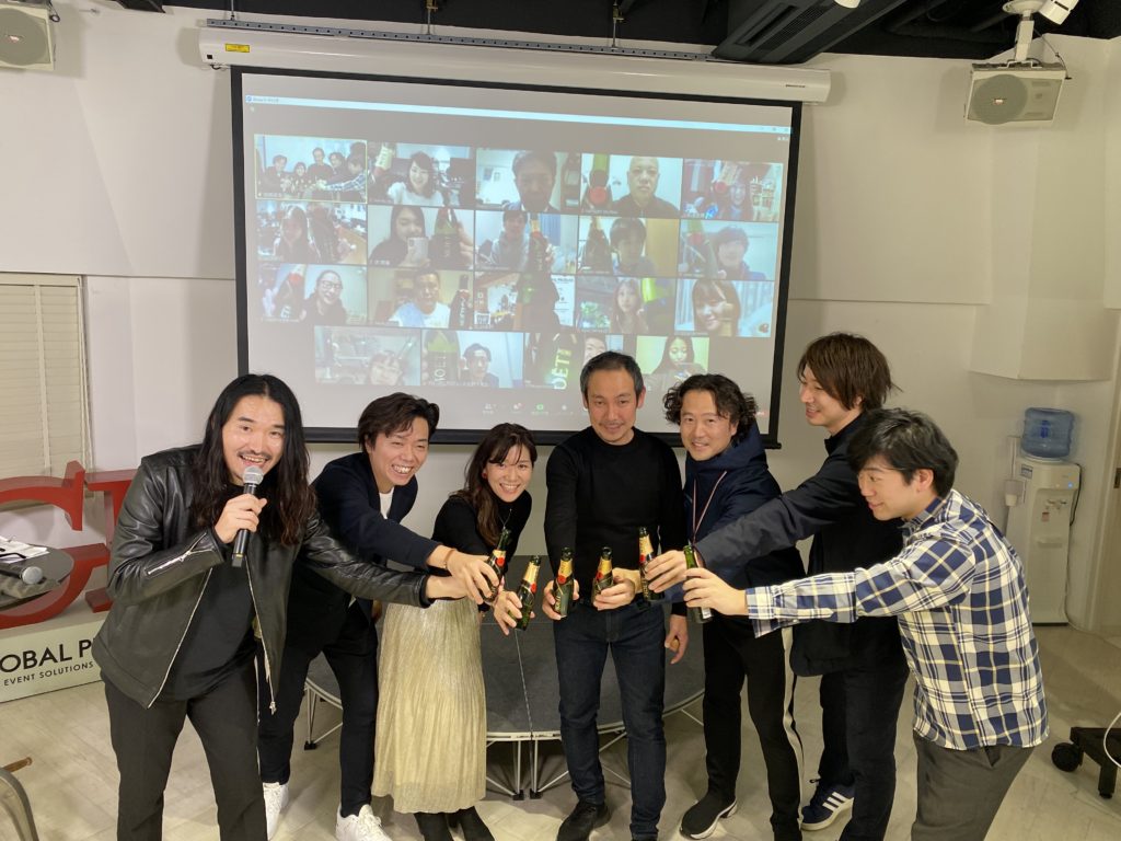 会場でも乾杯!