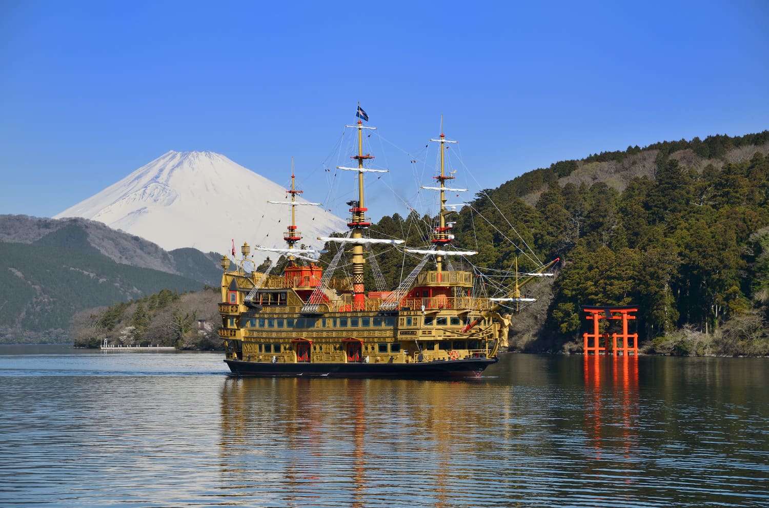 箱根観光船 ユニークベニュー 富士山