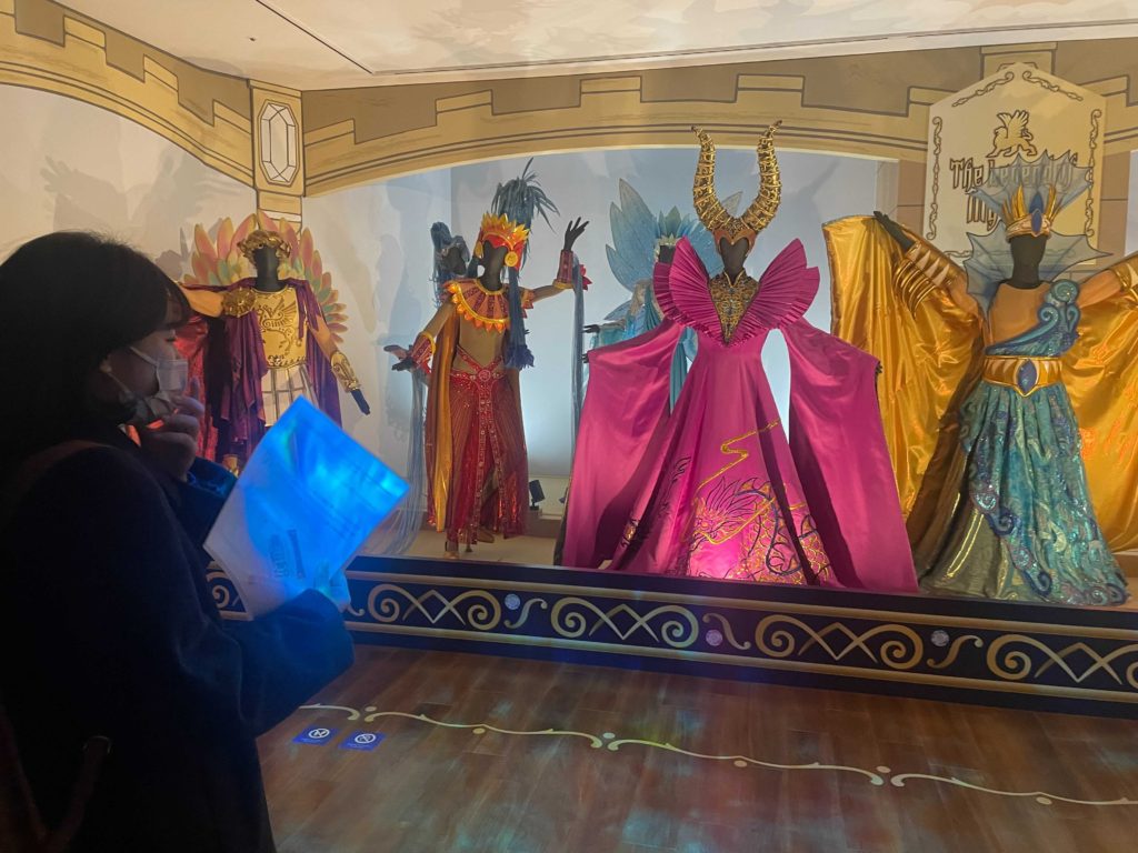 東京ディズニーリゾート アンコール!ザ・モーメンツ展 イクスピアリ 衣装