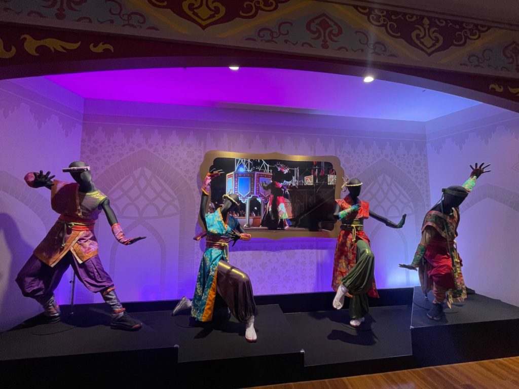 東京ディズニーリゾート アンコール!ザ・モーメンツ展 イクスピアリ 衣装