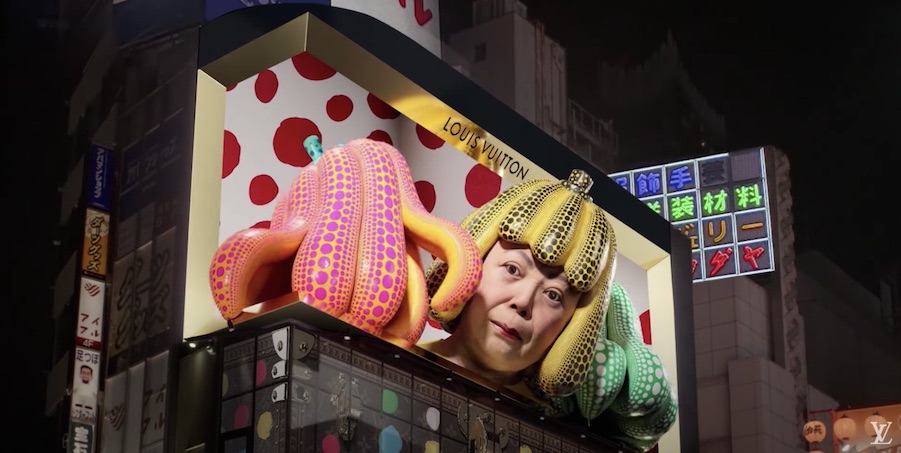 ルイヴィトン Louis Vuitton 草間彌生 巨大人形