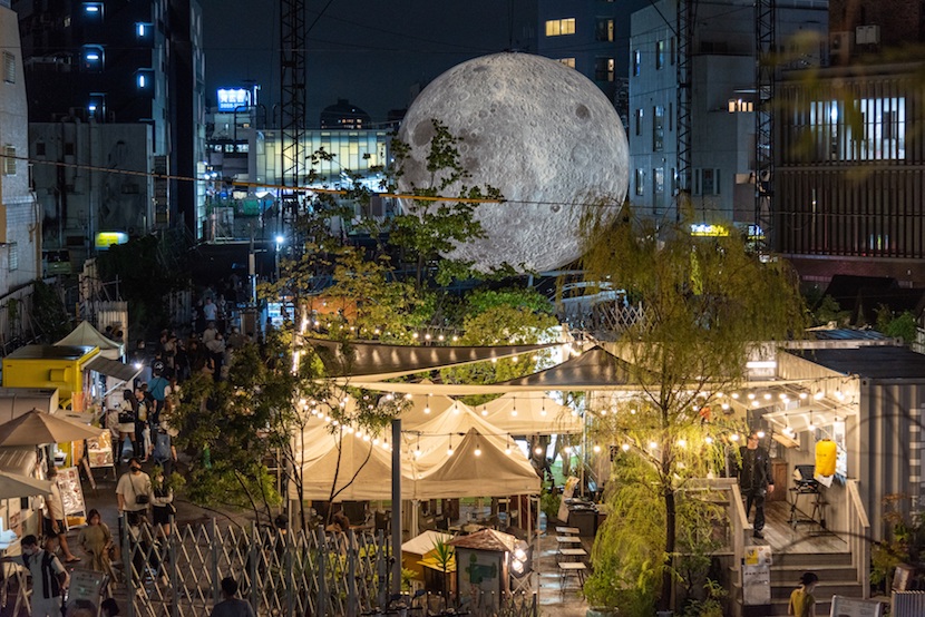 ムーンアートナイト下北沢、下北沢、巨大ウサギ、月、NFT