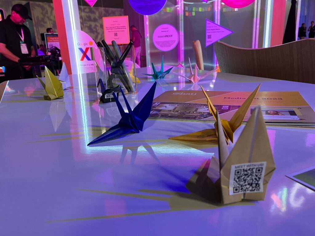 IMEX America 2023 折り紙にQRコードを配置